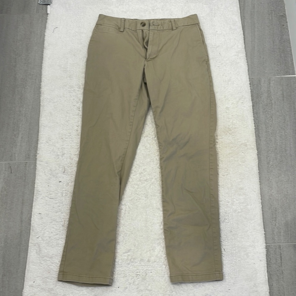 Old Navy Khaki pants, 30x32 ultimate athletic fit